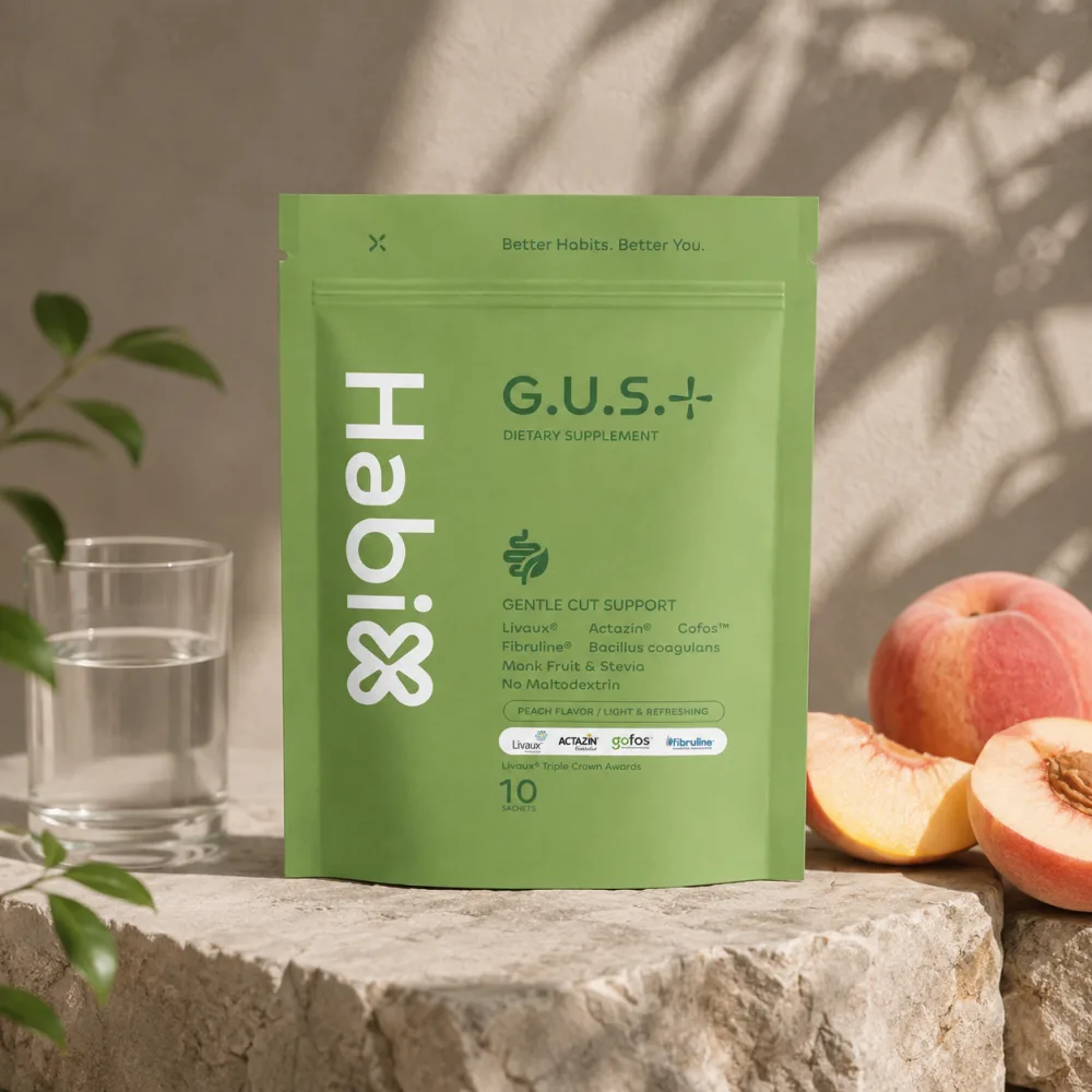 ถุง HabiX G.U.S.+ สีเขียว พร้อมลูกพีชผ่าซีกและแก้วน้ำ